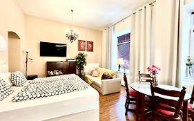Doma u nás - apartmán na hlavnom námestí