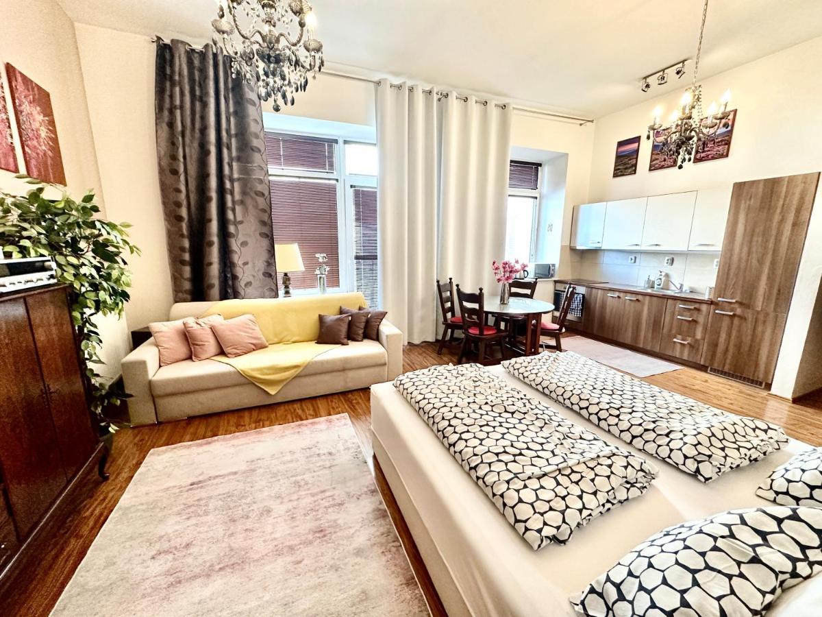 Home Away Main Square Apartment Poprad Exteriér fotografie