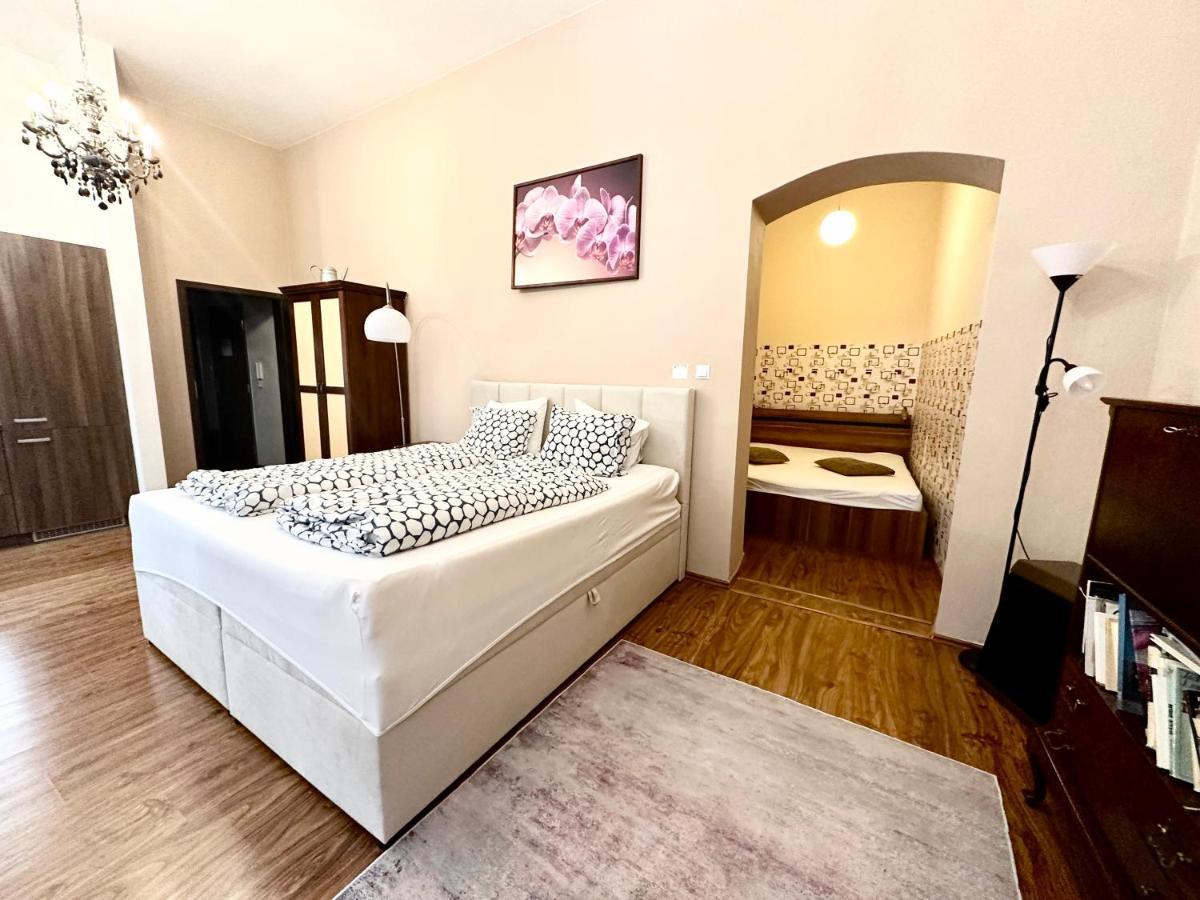 Home Away Main Square Apartment Poprad Exteriér fotografie