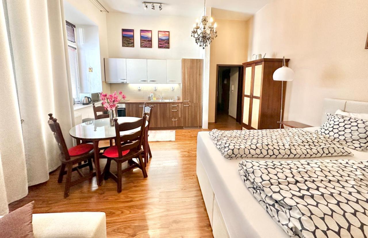 Home Away Main Square Apartment Poprad Exteriér fotografie