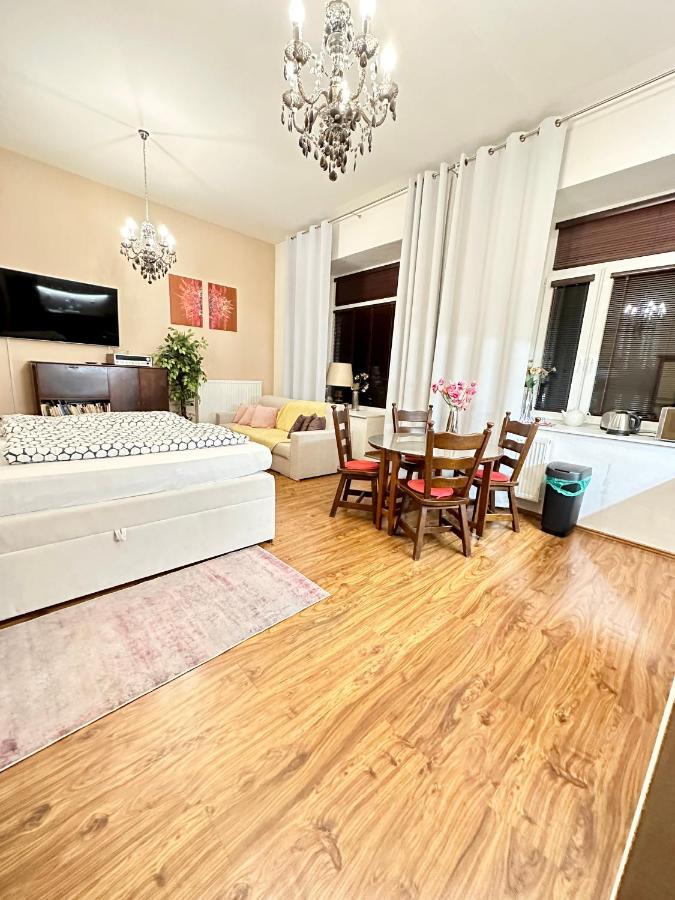 Home Away Main Square Apartment Poprad Exteriér fotografie